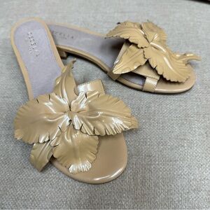 Cecelia New York | NWOB | Lila | Sandals | Tan Patent | 8